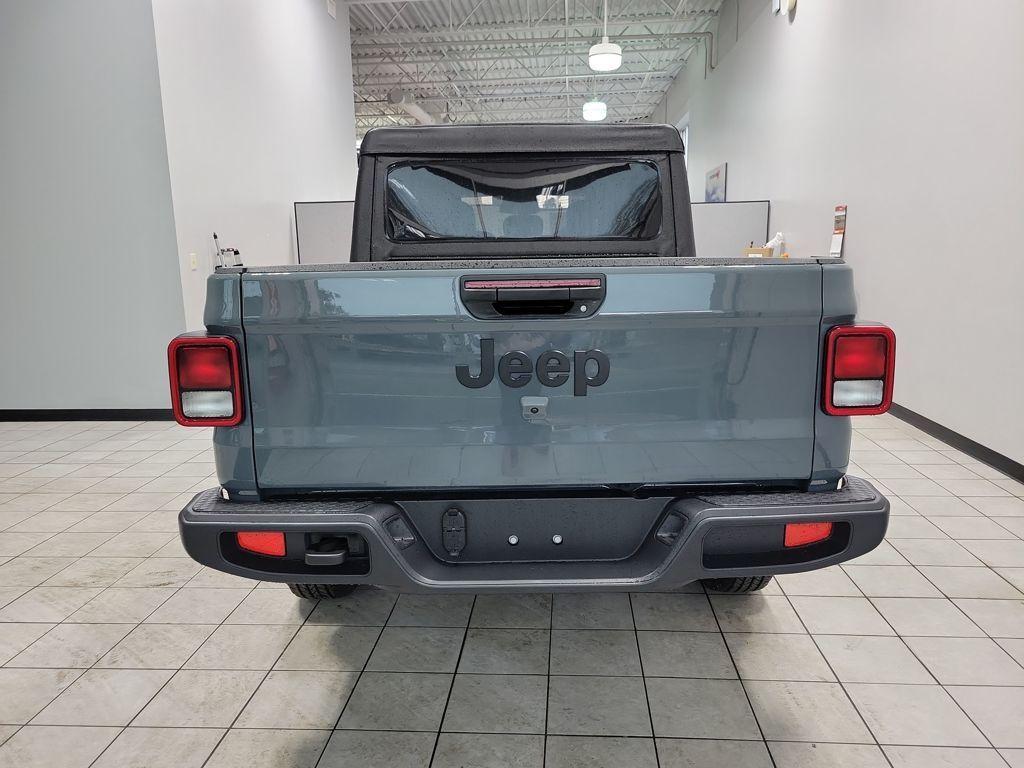 new 2026 Jeep Gladiator car, priced at $46,390