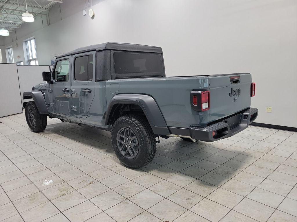 new 2026 Jeep Gladiator car, priced at $46,390
