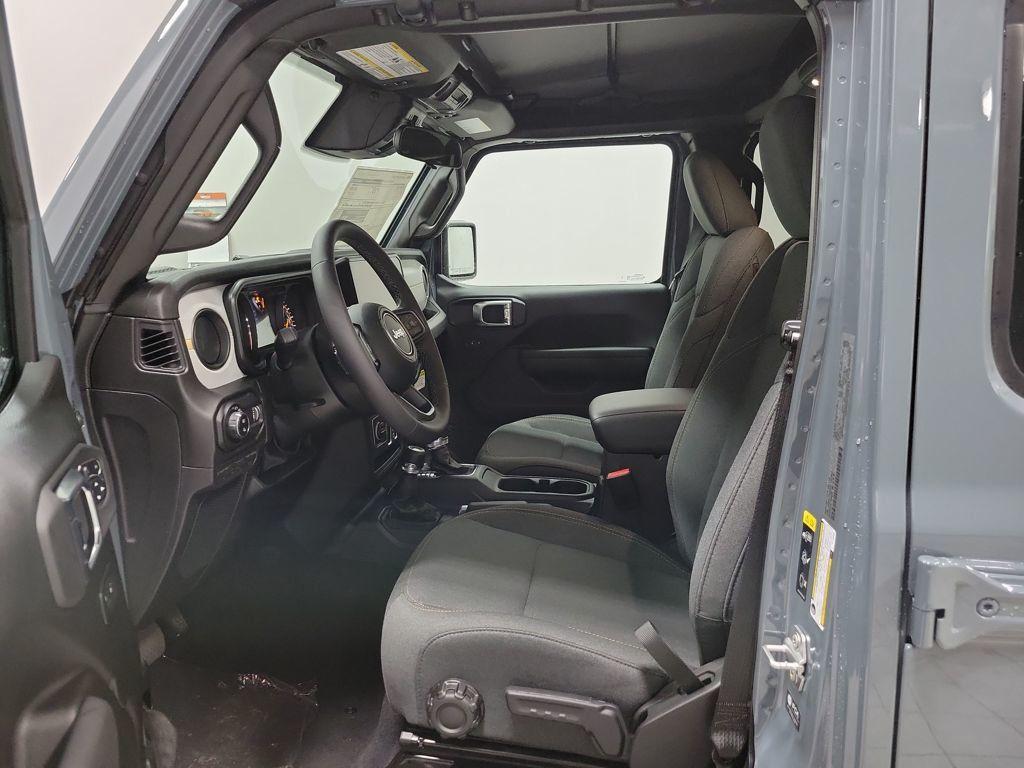 new 2026 Jeep Gladiator car, priced at $46,390