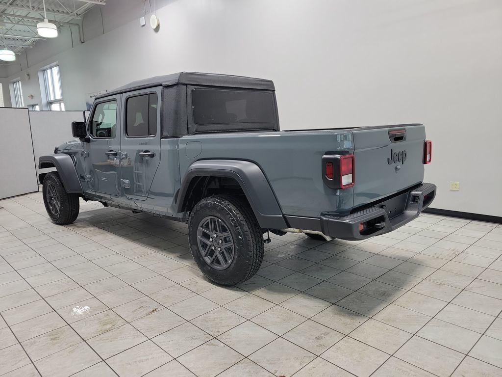 new 2026 Jeep Gladiator car, priced at $46,390