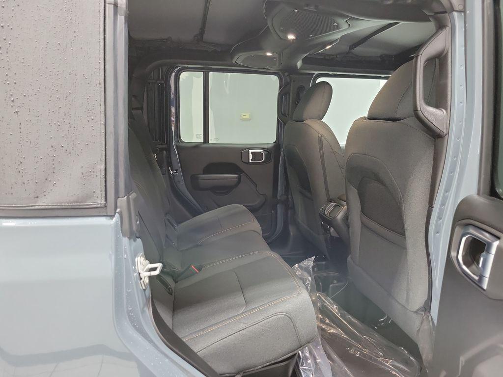 new 2026 Jeep Gladiator car, priced at $46,390