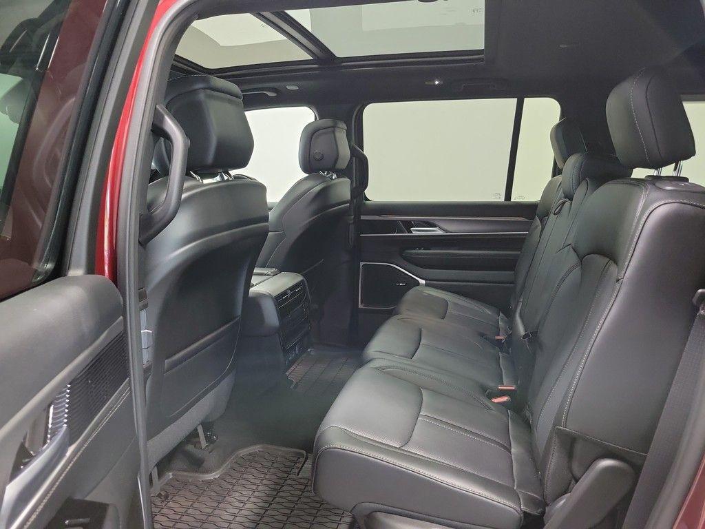 new 2025 Jeep Wagoneer car, priced at $70,402