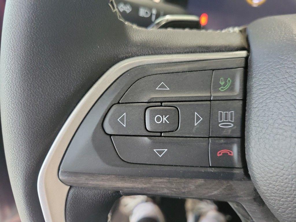 new 2025 Jeep Grand Cherokee car, priced at $47,936