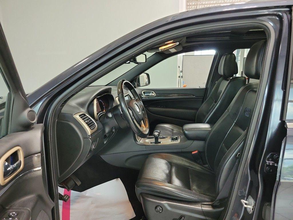 used 2014 Jeep Grand Cherokee car, priced at $10,500