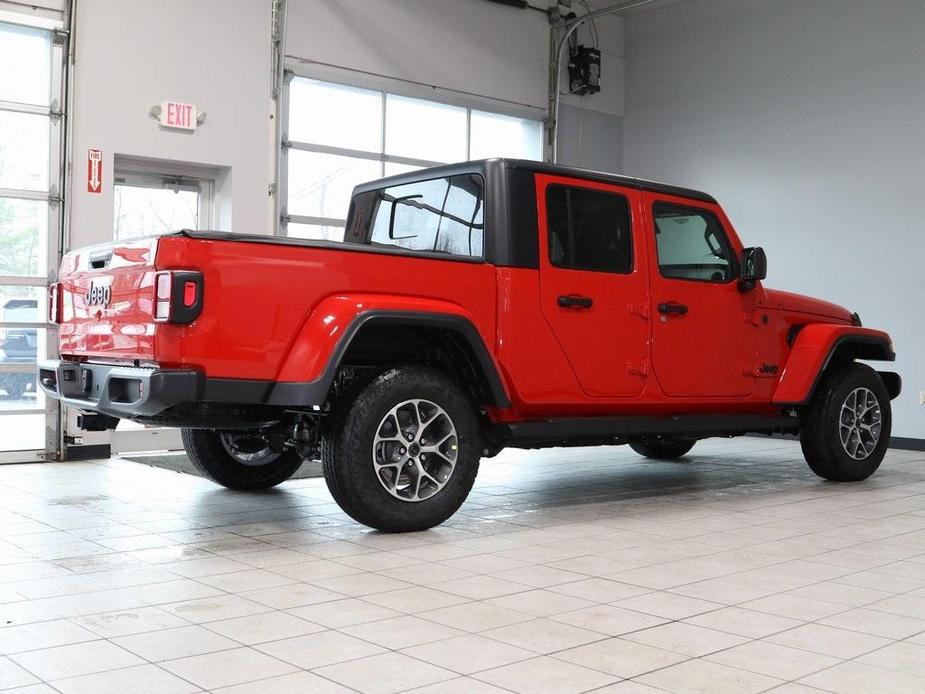 new 2024 Jeep Gladiator car, priced at $53,115