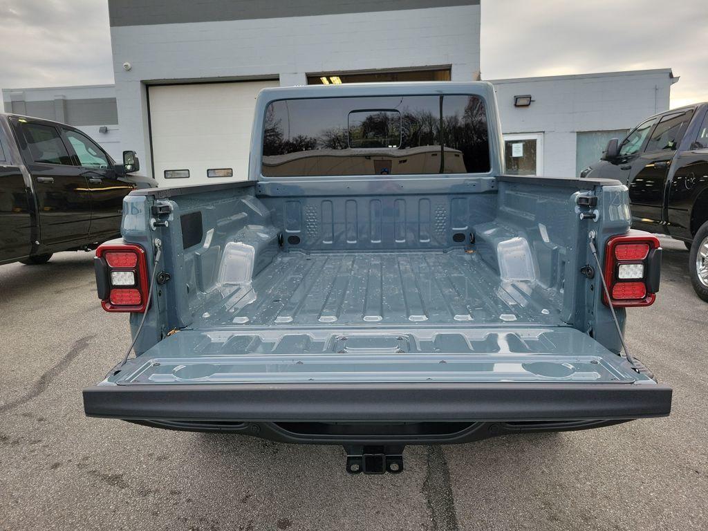 new 2026 Jeep Gladiator car, priced at $63,815
