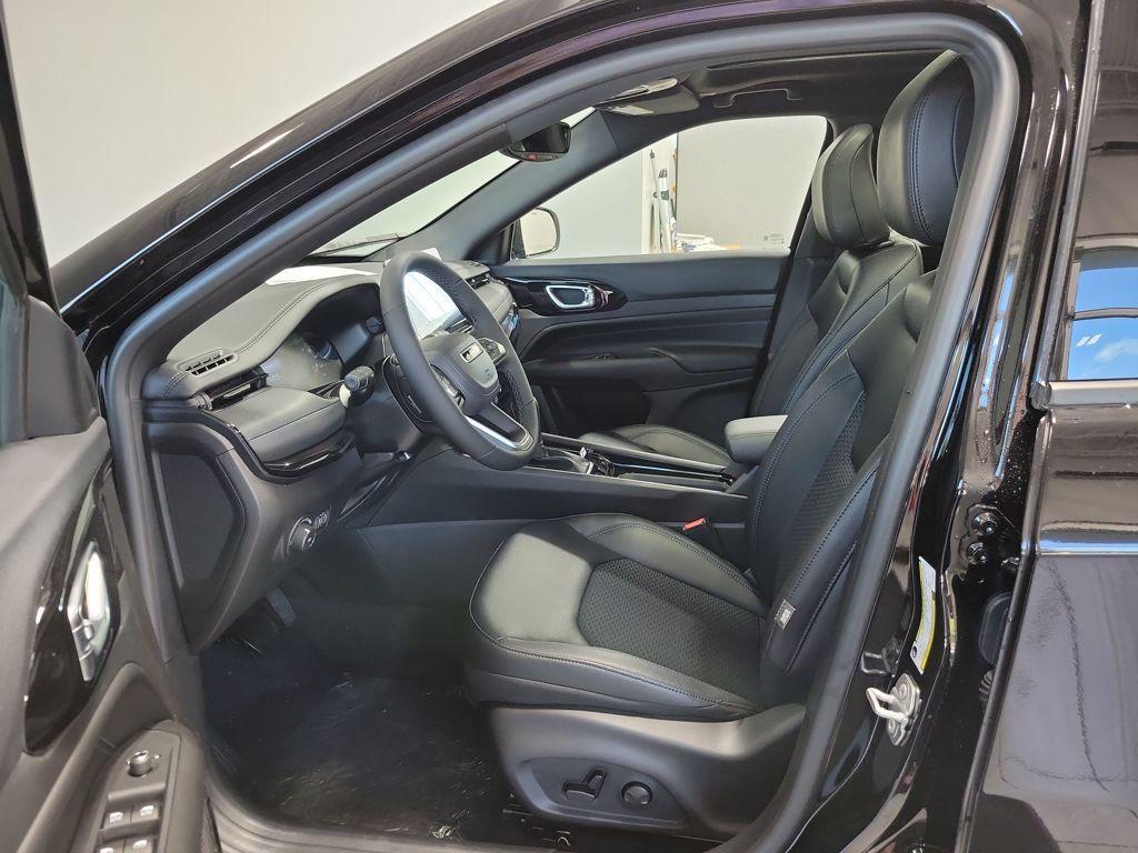 new 2026 Jeep Compass car, priced at $38,295
