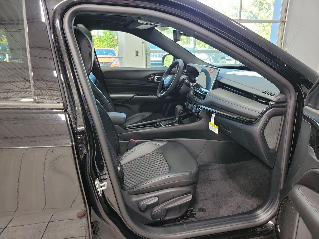 new 2026 Jeep Compass car, priced at $38,295