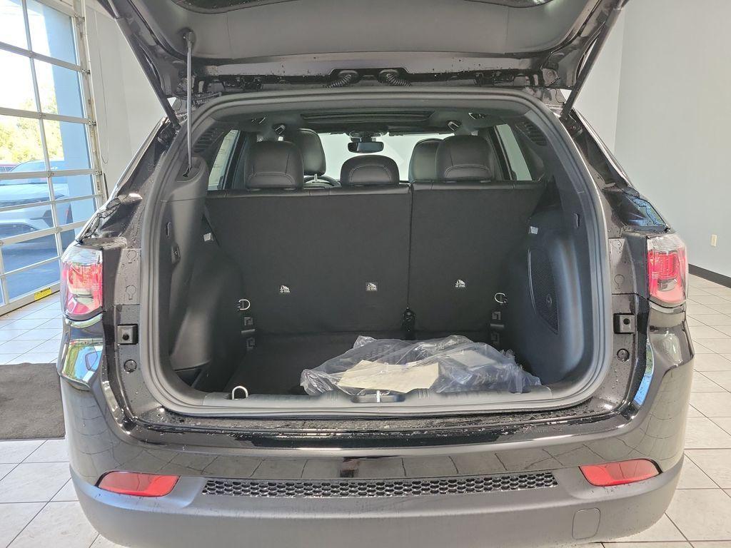 new 2026 Jeep Compass car, priced at $38,295