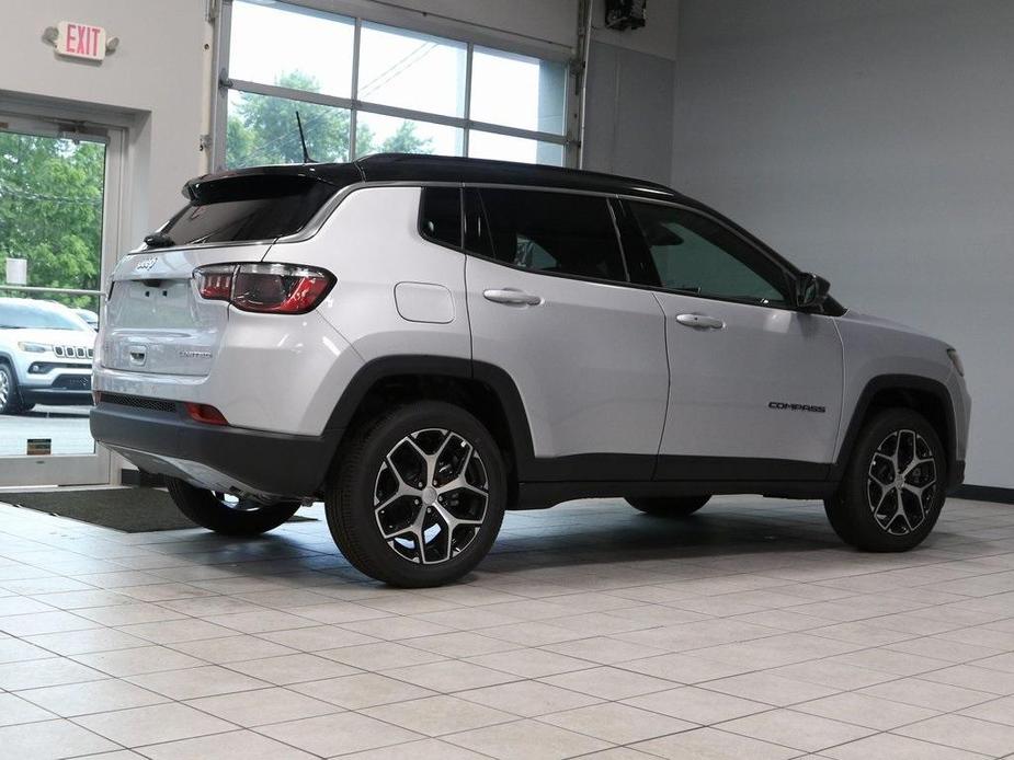 new 2024 Jeep Compass car, priced at $37,476