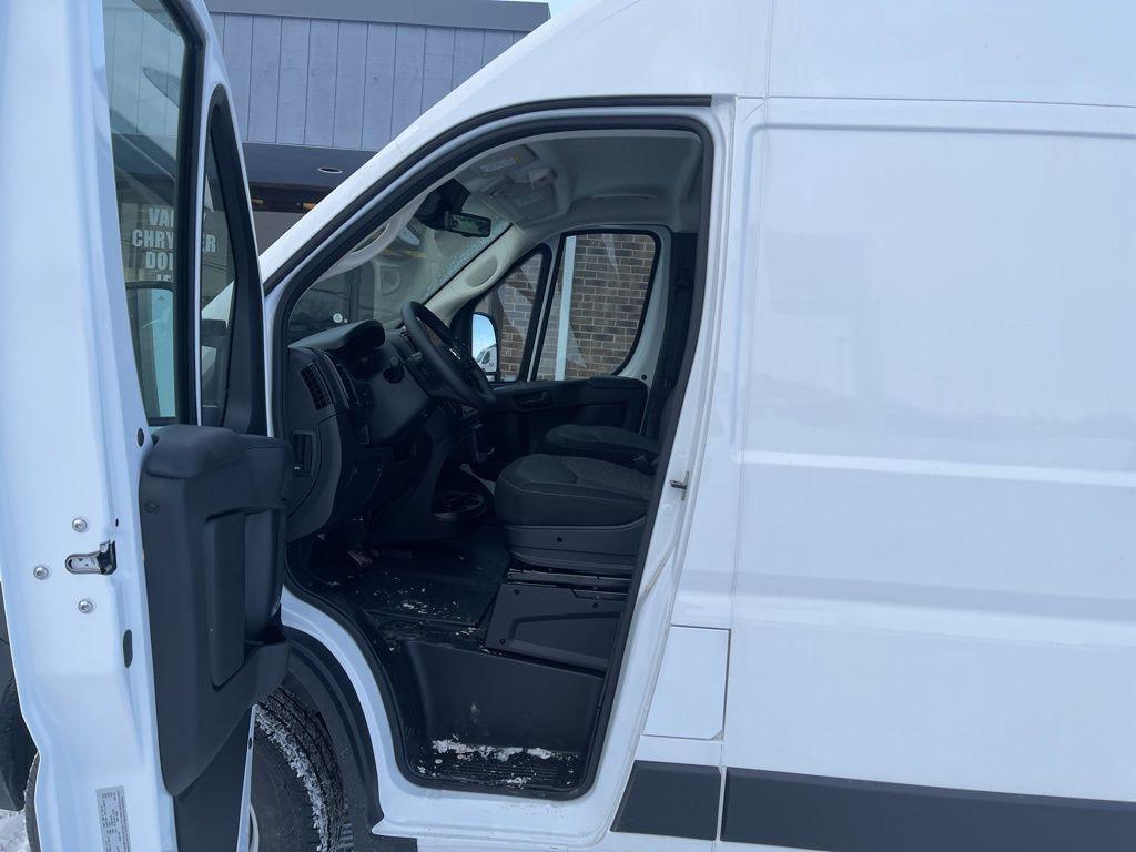 new 2025 Ram ProMaster 2500 car, priced at $53,677