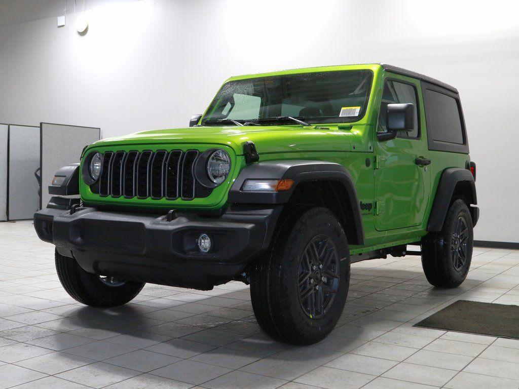 new 2025 Jeep Wrangler car, priced at $40,321