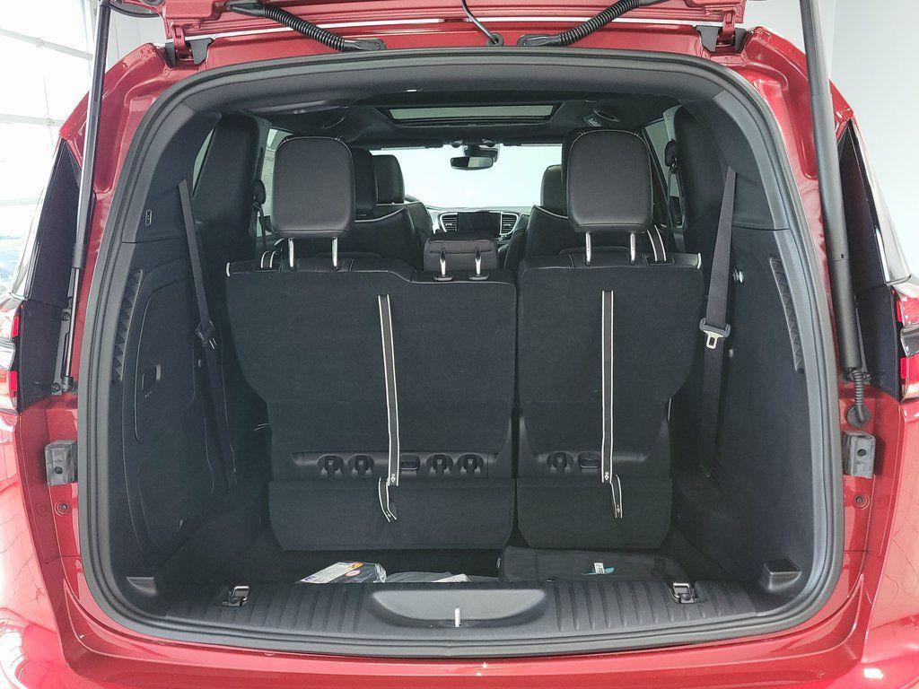 new 2025 Chrysler Pacifica Hybrid car, priced at $50,951