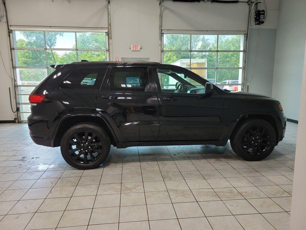 used 2019 Jeep Grand Cherokee car, priced at $21,499
