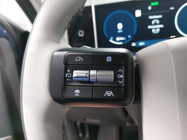 new 2025 Hyundai Santa Fe car, priced at $48,599