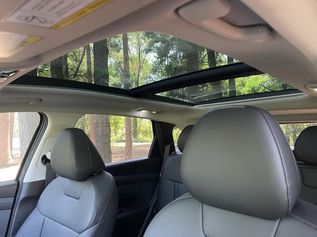new 2025 Hyundai TUCSON Hybrid car, priced at $37,808