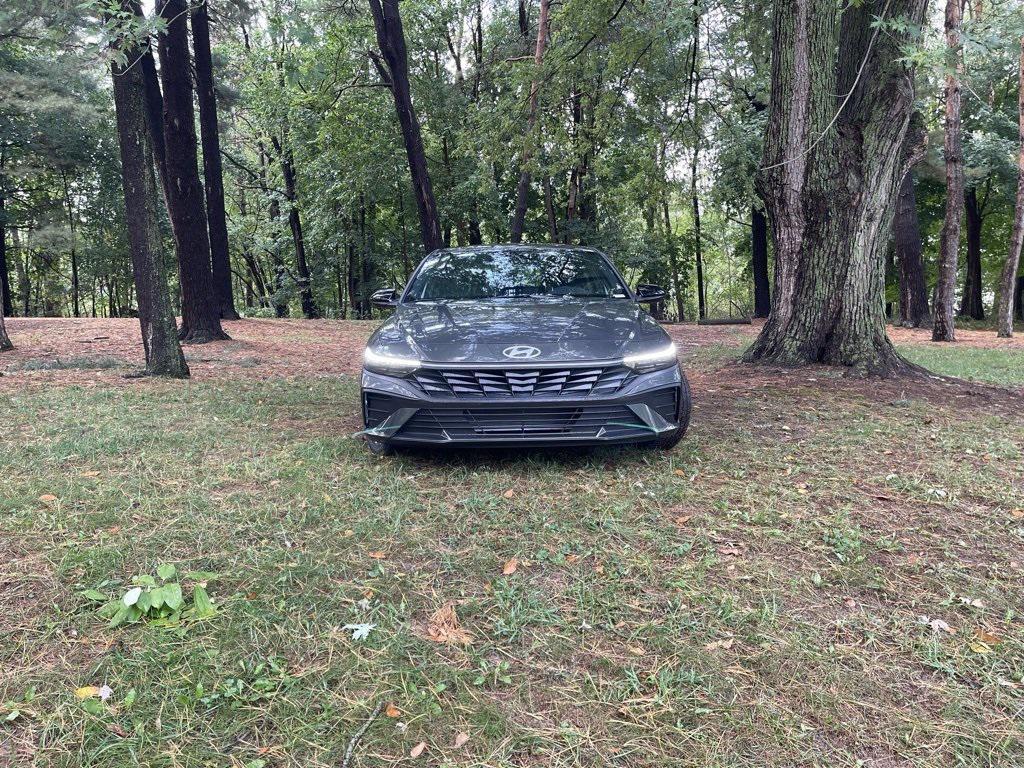 new 2025 Hyundai Elantra car, priced at $23,998