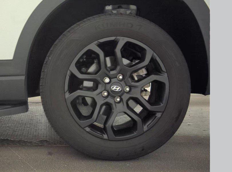 used 2023 Hyundai Santa Fe car, priced at $25,500