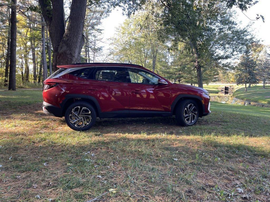 new 2025 Hyundai TUCSON Hybrid car, priced at $41,549