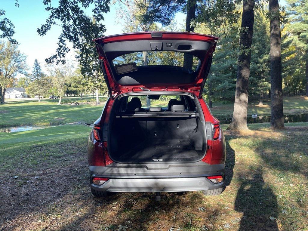 new 2025 Hyundai TUCSON Hybrid car, priced at $41,549