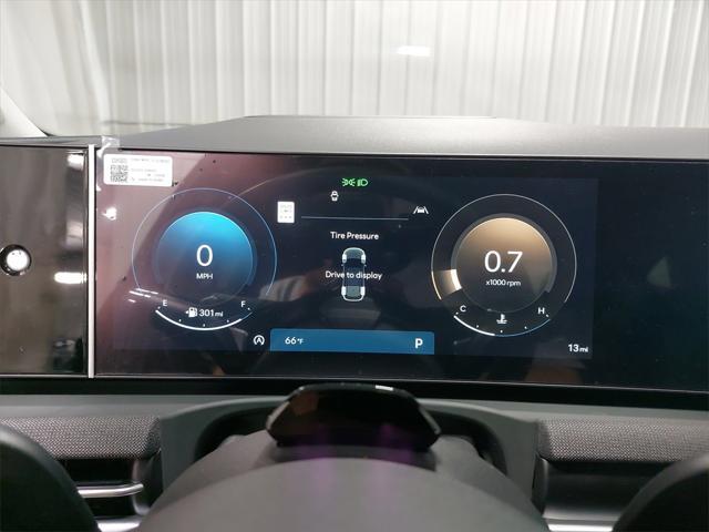 new 2025 Hyundai Tucson car, priced at $40,599