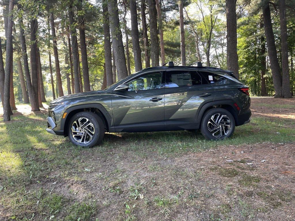 new 2025 Hyundai TUCSON Hybrid car, priced at $42,699