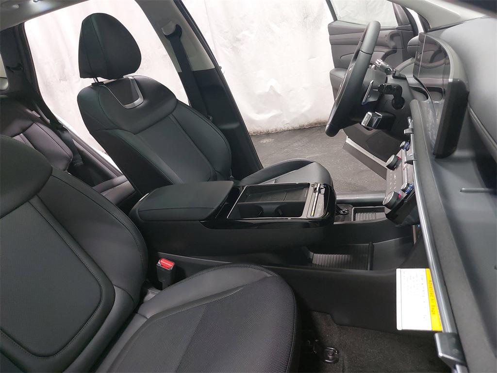 new 2025 Hyundai TUCSON Hybrid car, priced at $41,749