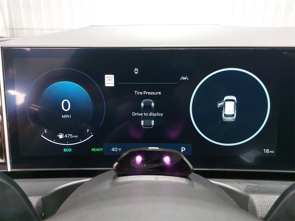 new 2025 Hyundai TUCSON Hybrid car, priced at $41,749