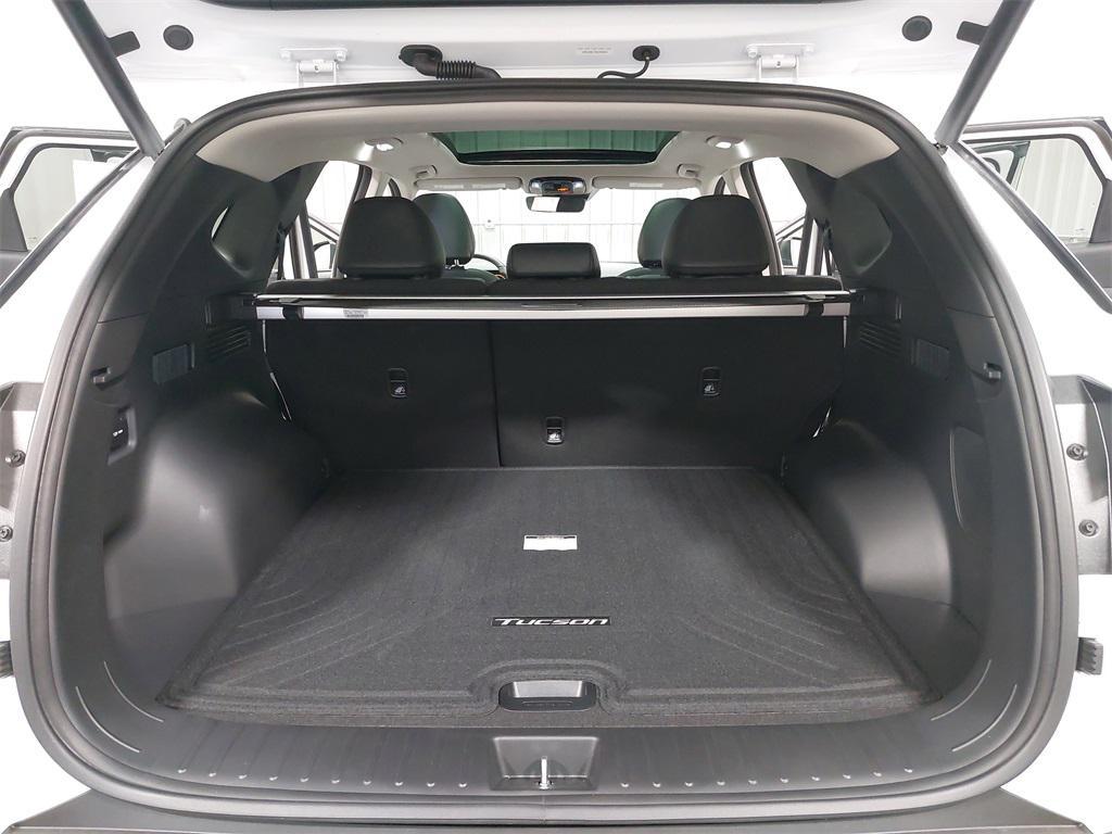 new 2025 Hyundai TUCSON Hybrid car, priced at $41,749