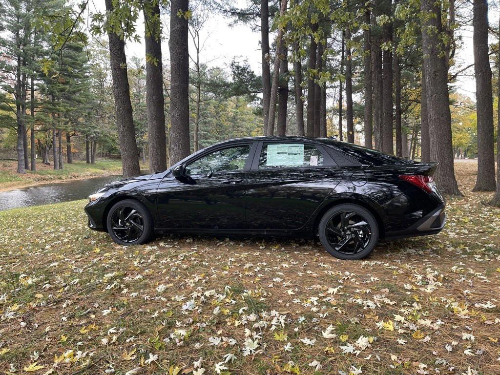 new 2026 Hyundai ELANTRA HEV car, priced at $28,599