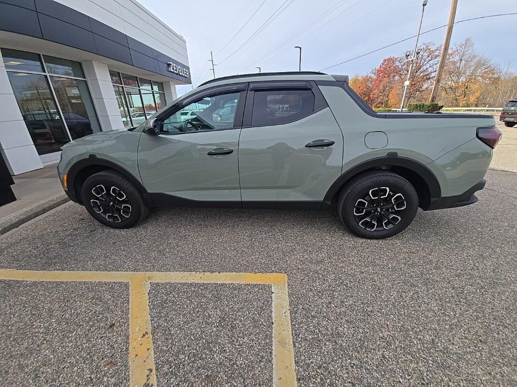 used 2022 Hyundai SANTA CRUZ car, priced at $23,500