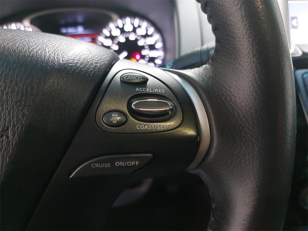 used 2020 Nissan Pathfinder car, priced at $15,500