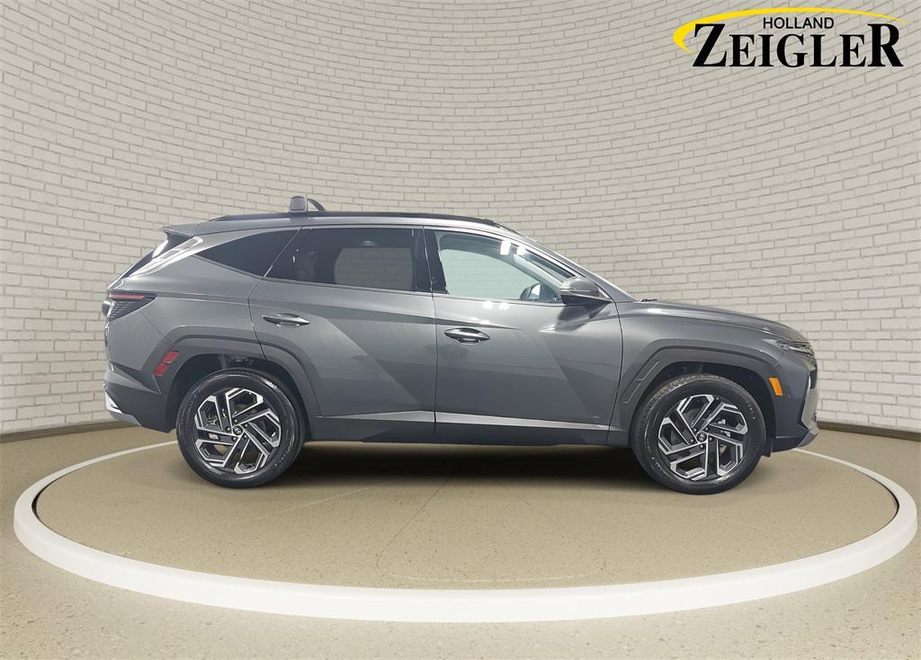 new 2025 Hyundai TUCSON Hybrid car, priced at $41,899