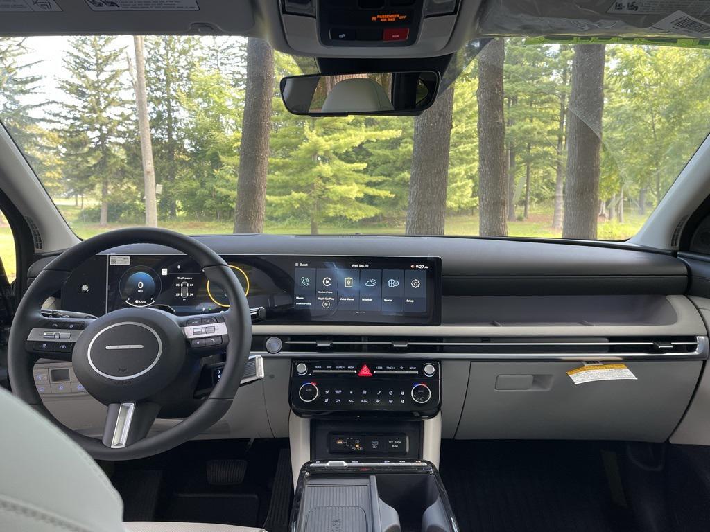 new 2025 Hyundai TUCSON Hybrid car, priced at $42,699