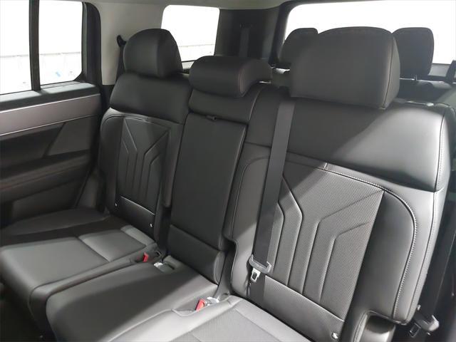 new 2025 Hyundai Santa Fe car, priced at $40,998