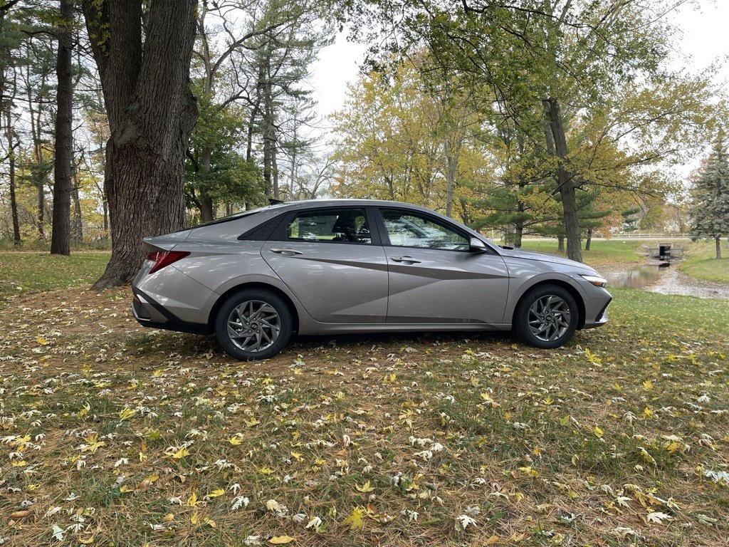 new 2026 Hyundai ELANTRA HEV car, priced at $26,699