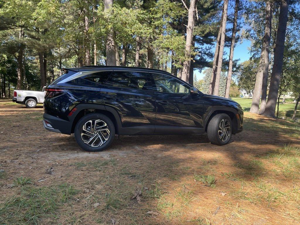 new 2026 Hyundai TUCSON Hybrid car, priced at $42,999