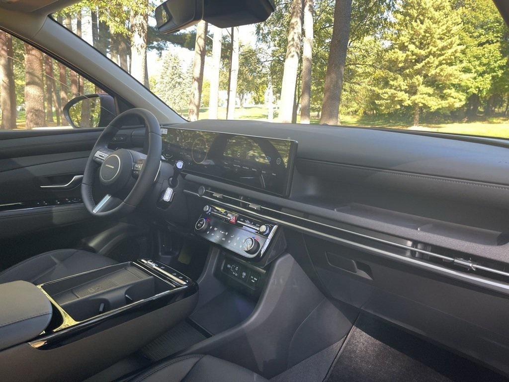 new 2026 Hyundai TUCSON Hybrid car, priced at $42,999