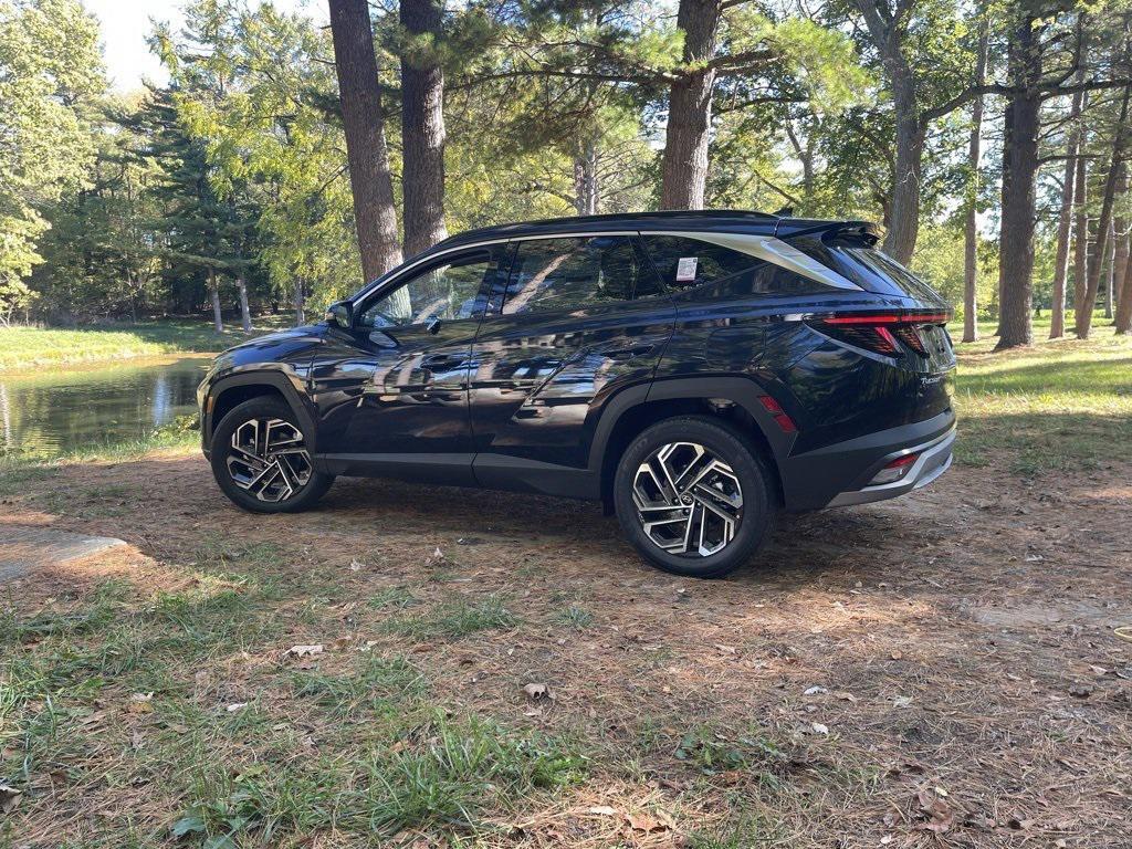 new 2026 Hyundai TUCSON Hybrid car, priced at $42,999