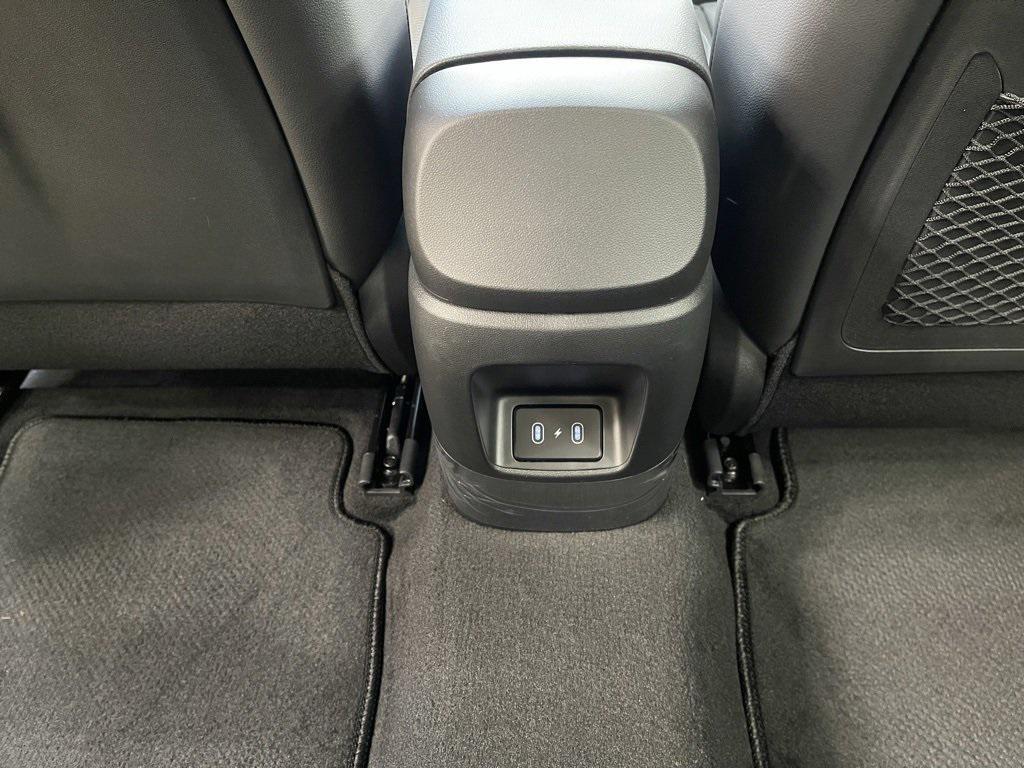 new 2025 Hyundai Elantra car, priced at $27,999