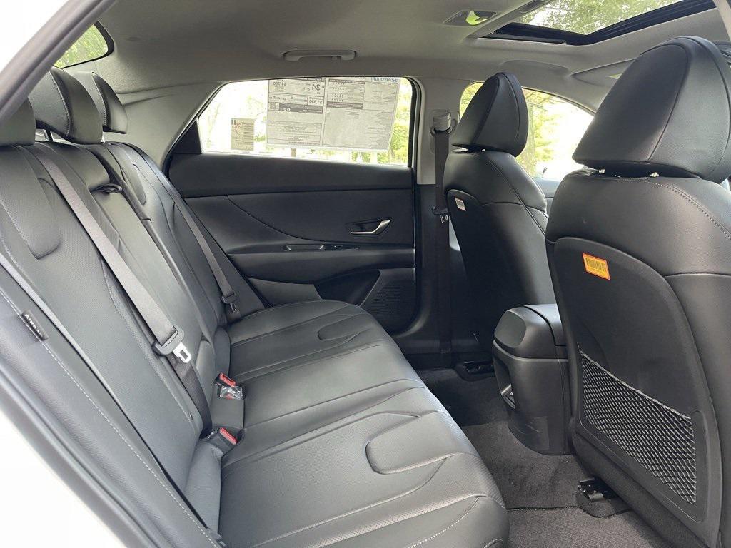 new 2025 Hyundai Elantra car, priced at $27,999
