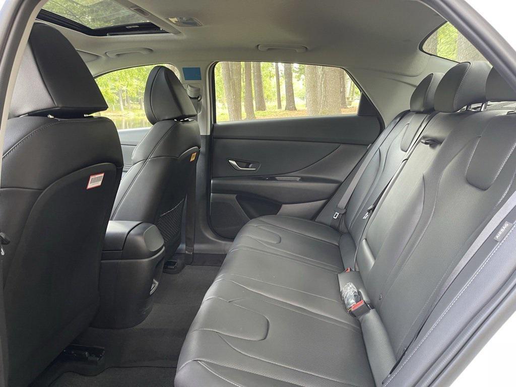 new 2025 Hyundai Elantra car, priced at $27,999