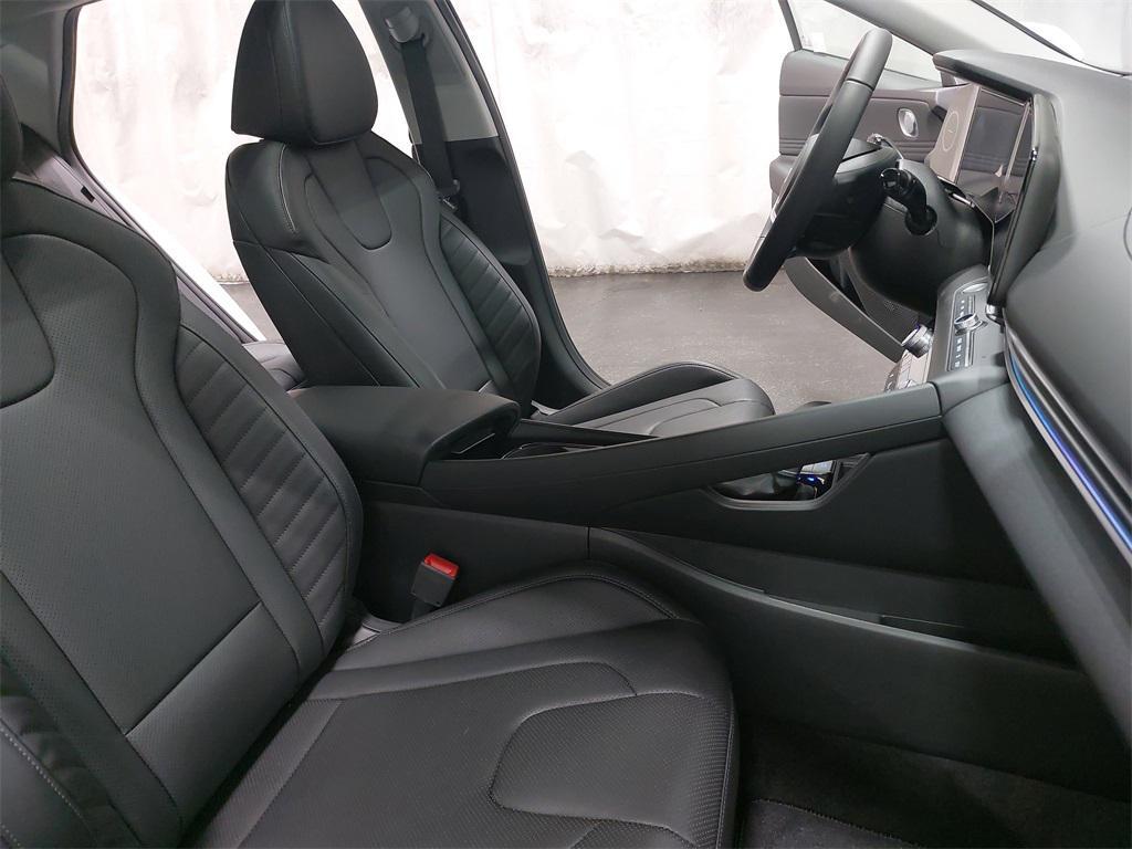 new 2025 Hyundai Elantra car, priced at $26,749