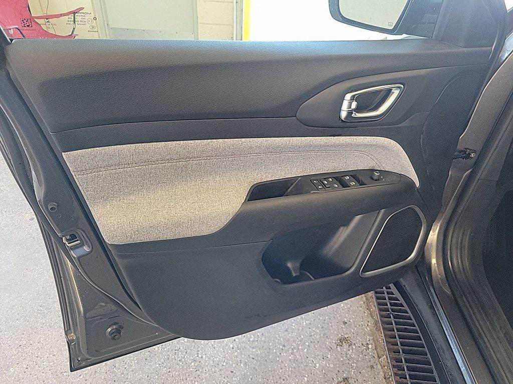 used 2022 Jeep Compass car, priced at $22,000