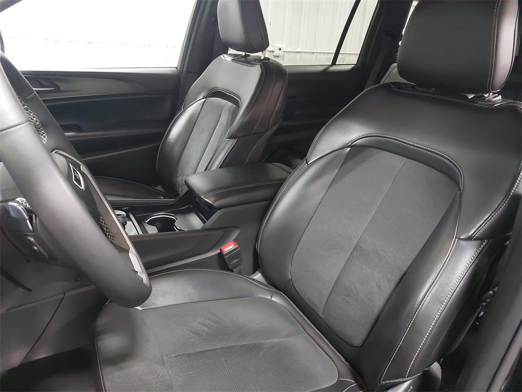used 2024 Jeep Grand Cherokee L car, priced at $34,000