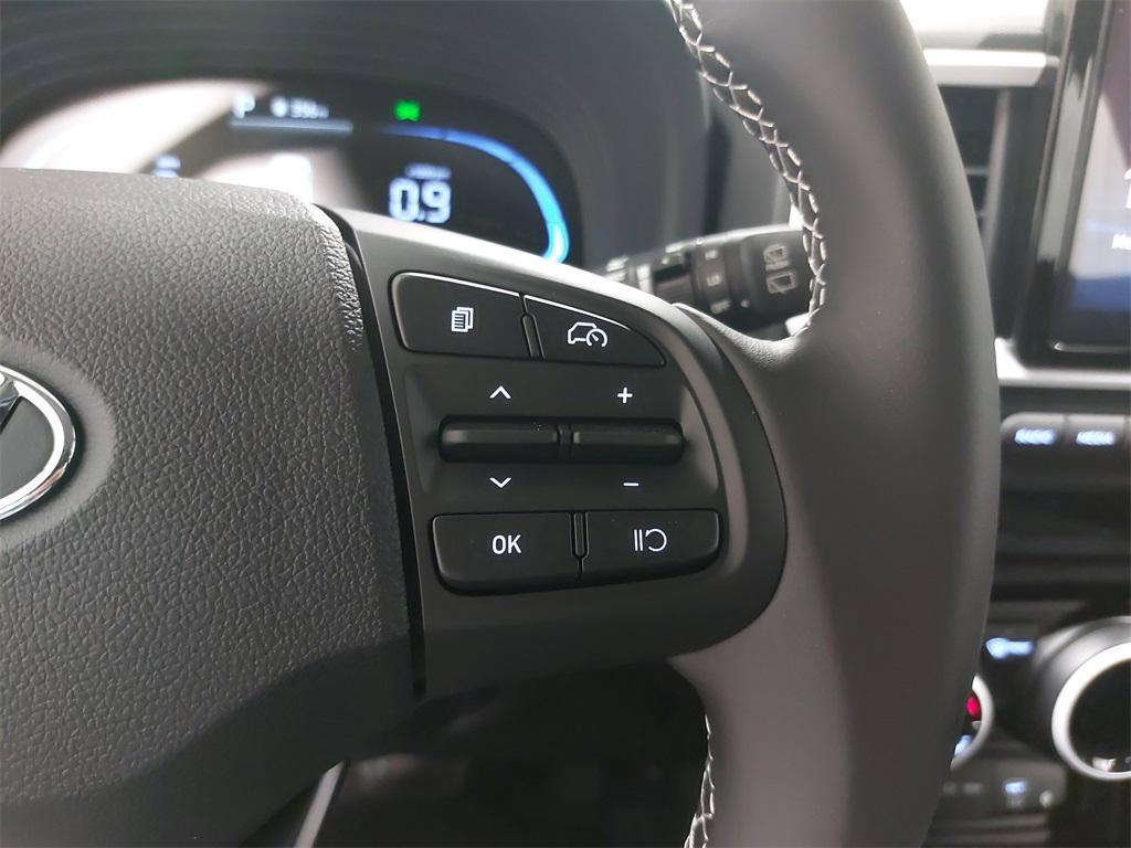 new 2025 Hyundai Venue car, priced at $24,499