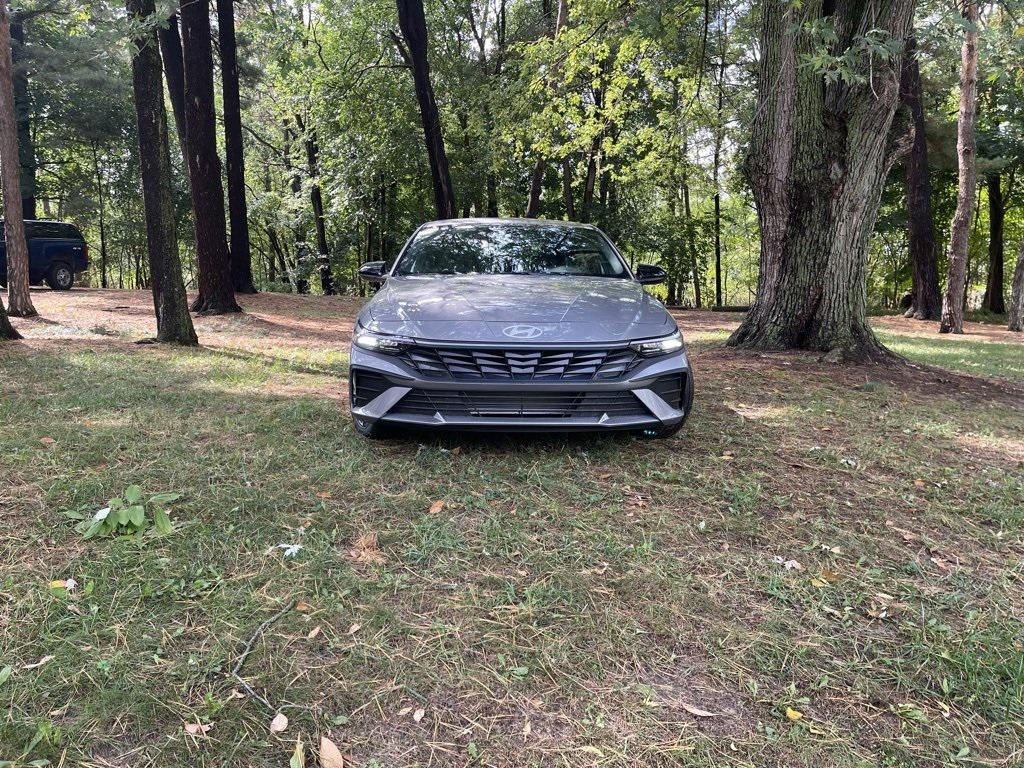 new 2025 Hyundai Elantra car, priced at $23,999