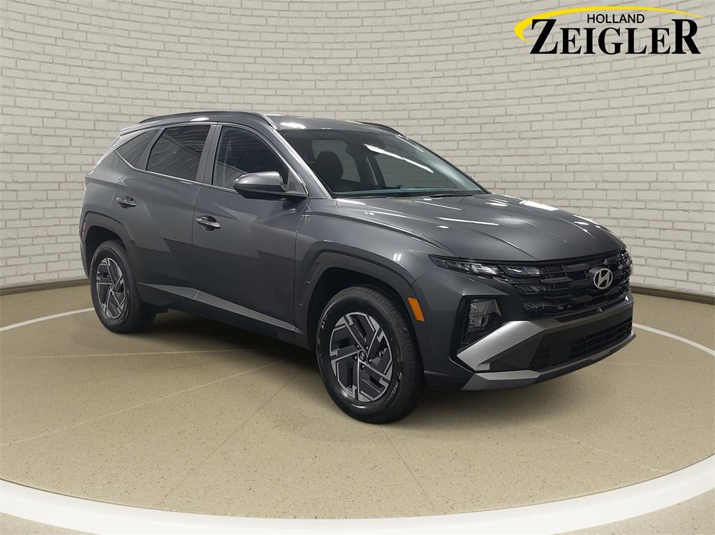 new 2025 Hyundai TUCSON Hybrid car, priced at $34,699
