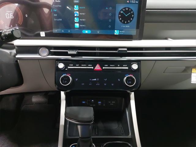 new 2025 Hyundai Tucson car, priced at $33,699