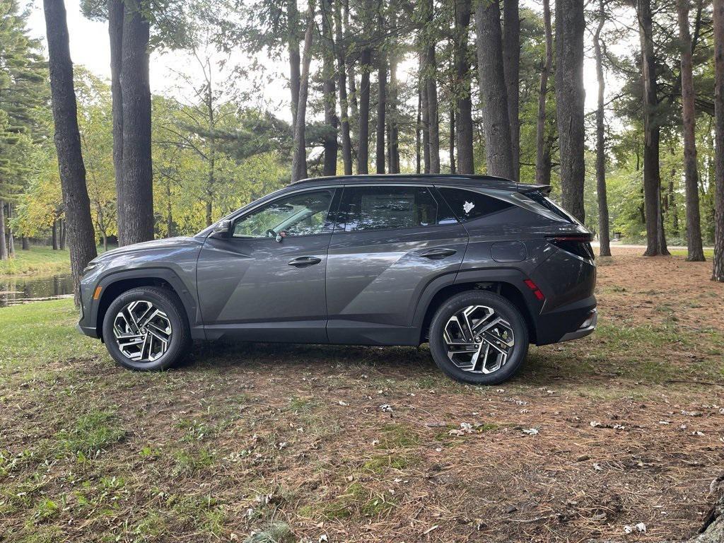 new 2025 Hyundai TUCSON Hybrid car, priced at $40,999